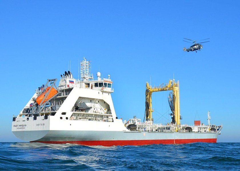 Морской танкер «академик Пашин»