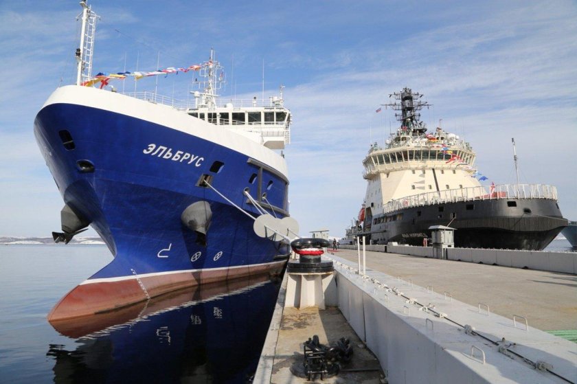 Судно Эльбрус