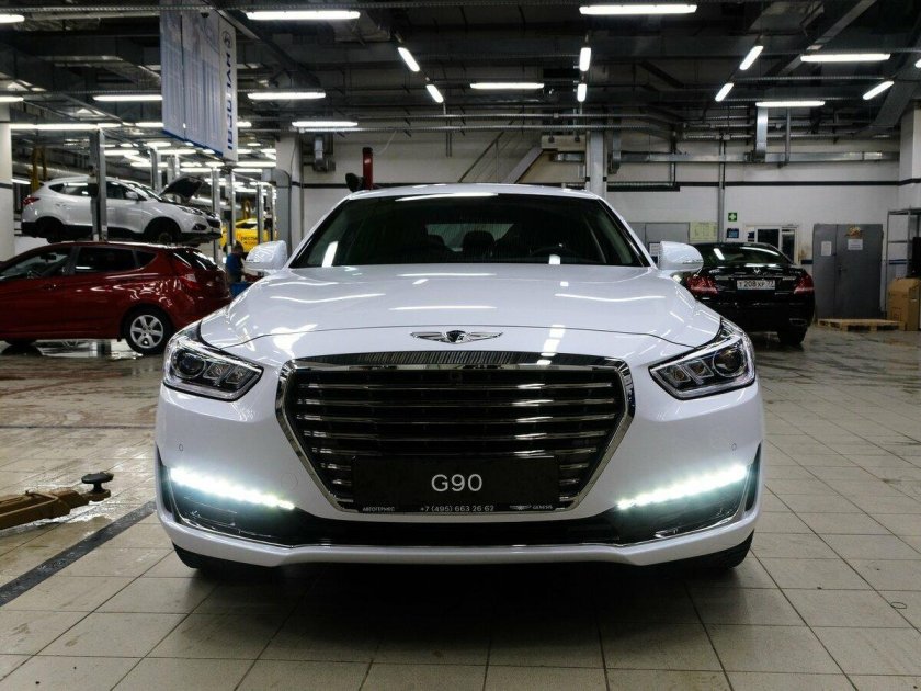 Genesis g90 2018
