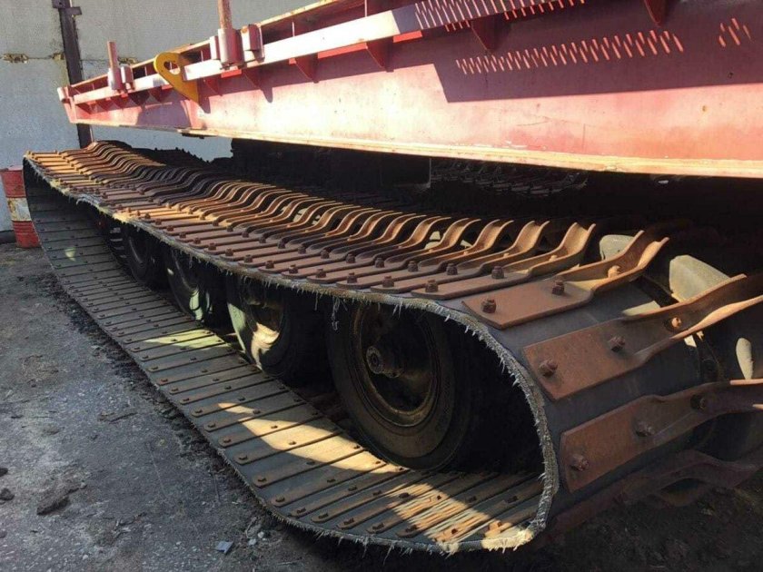 Снегоболотоход Husky 8