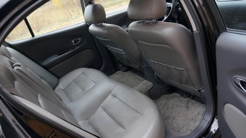 Daewoo Leganza салон зад