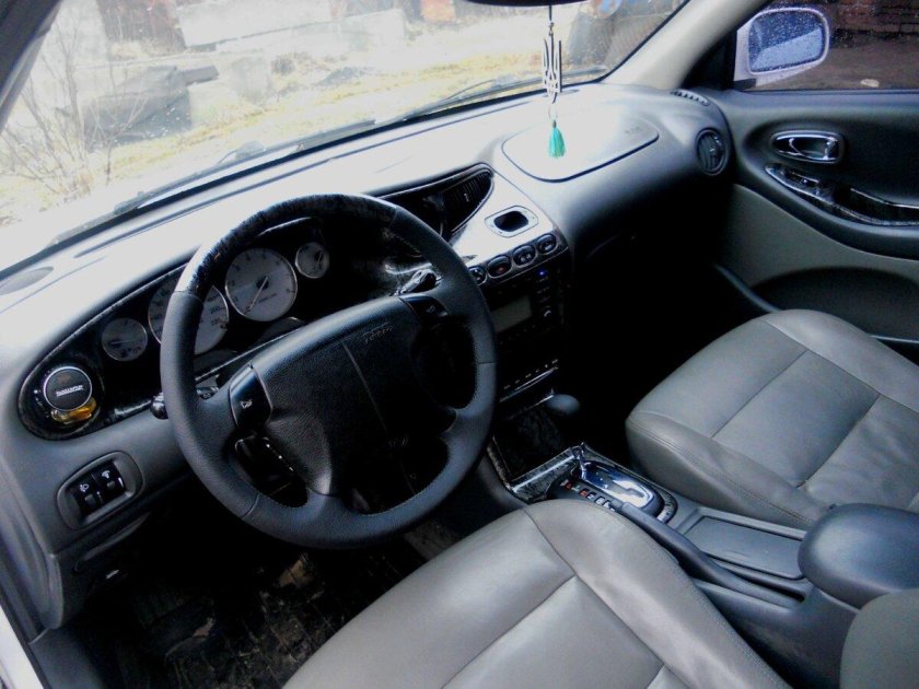 Daewoo Leganza салон