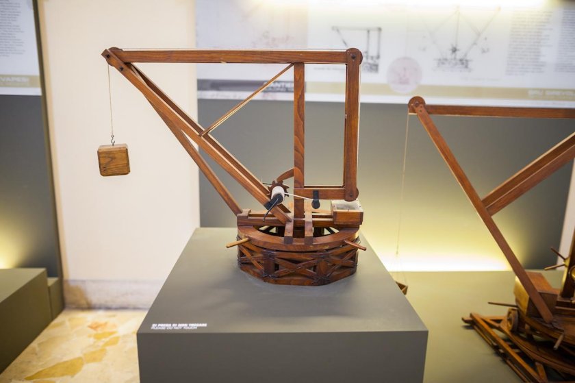 Кран Леонардо да Винчи