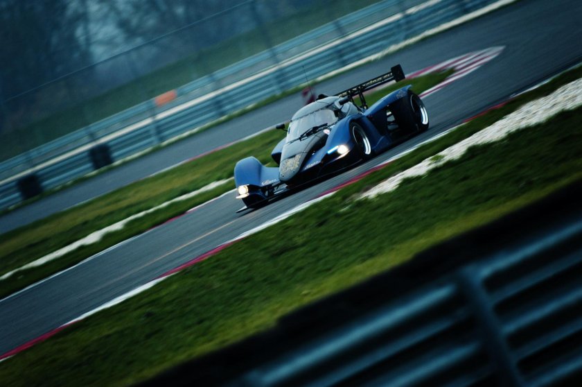 Исследование транспорта спорт кар харекститика