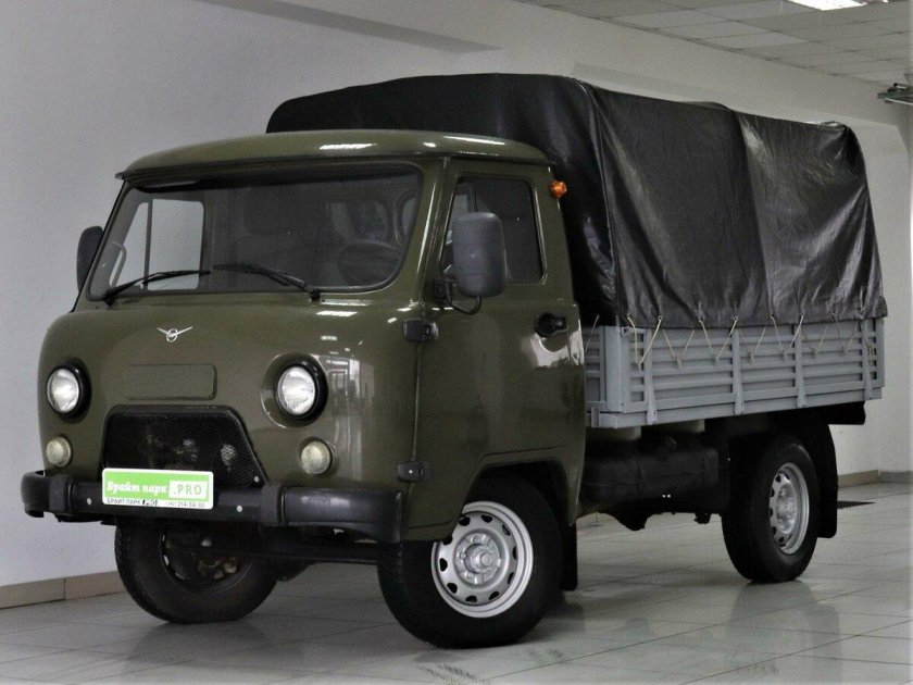 УАЗ грузовой бортовой 330365