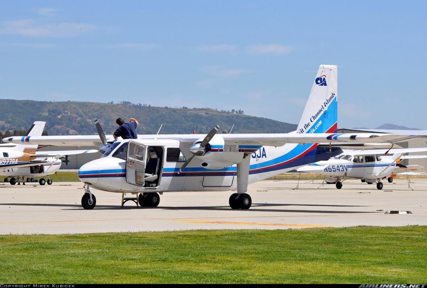 Пассажирский самолет BN 2a MK Trislander