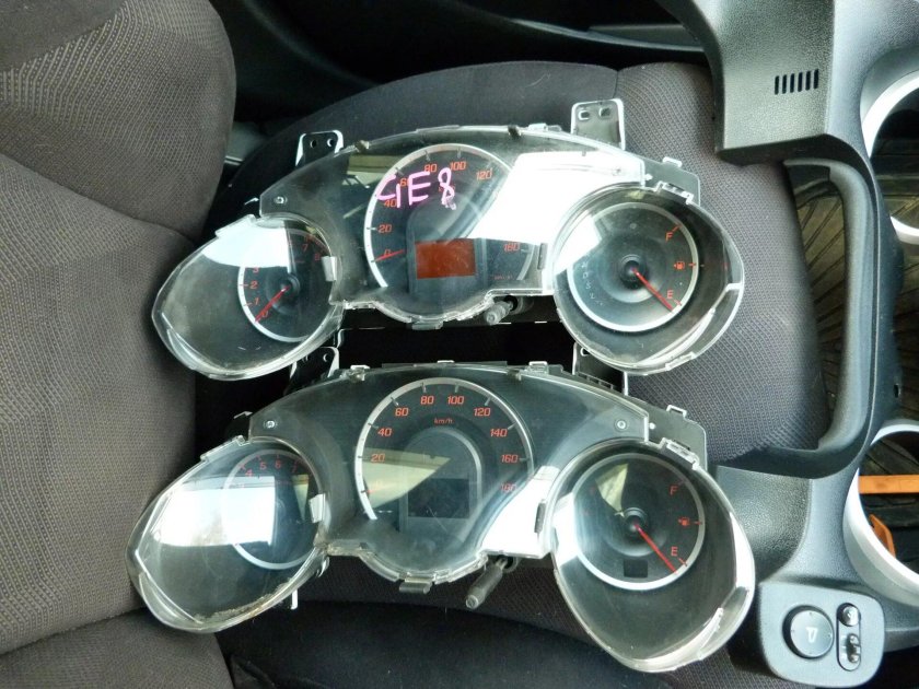 Панель Хонда фит 2003