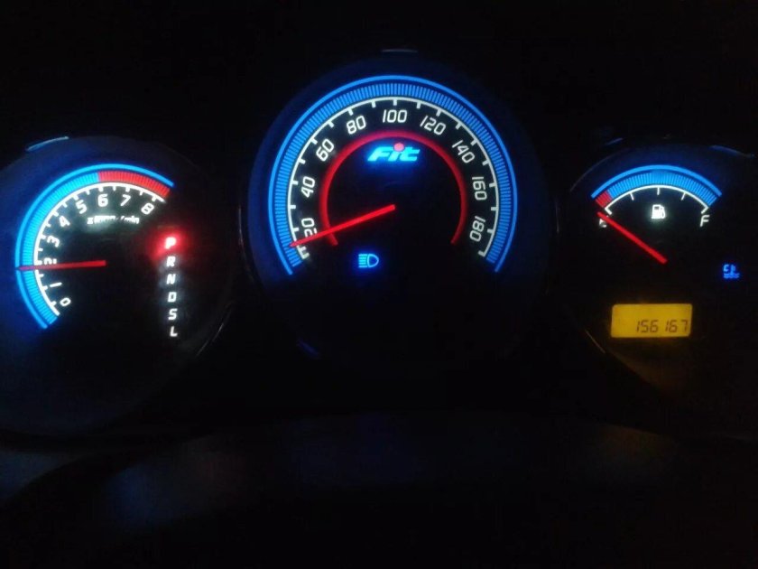 Приборная панель оптитрон Honda Fit gd1