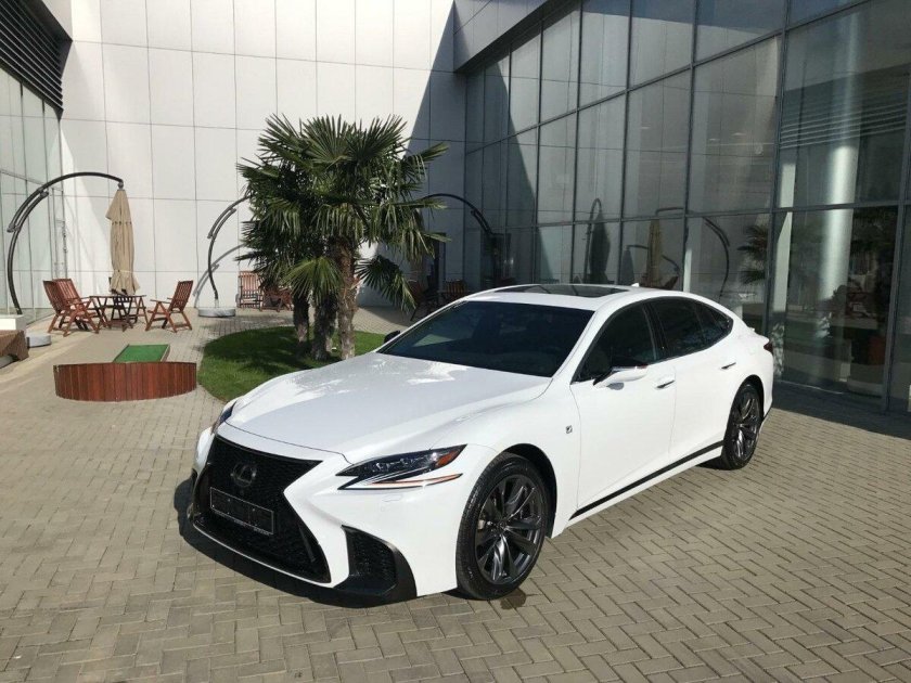 Лексус лс 500 белый