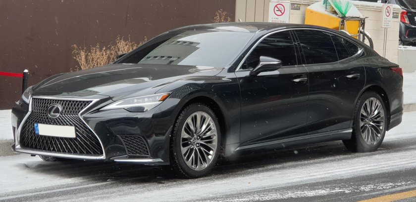 Лексус лс 500 2010