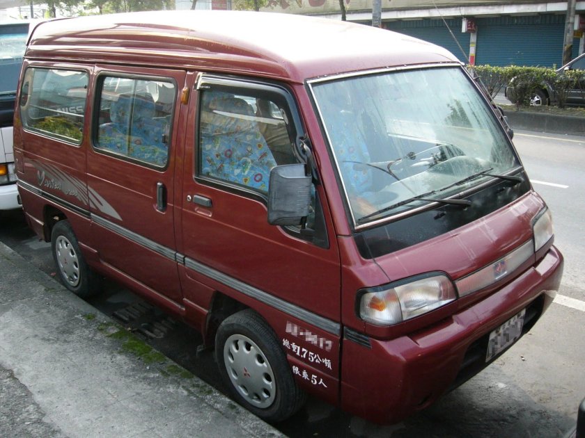 Mitsubishi Minicab 2022