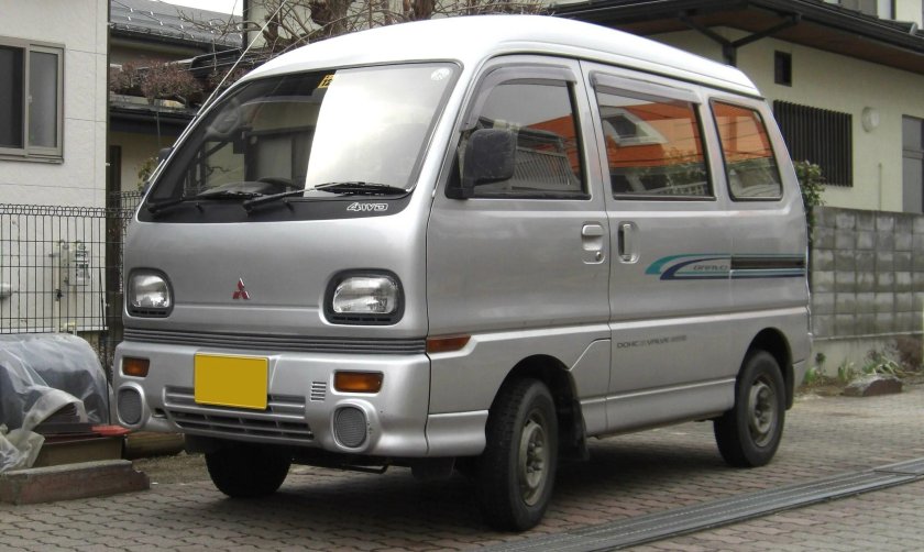 Mitsubishi Bravo микроавтобус
