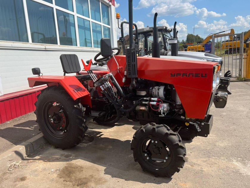 Минитрактор Уралец 220