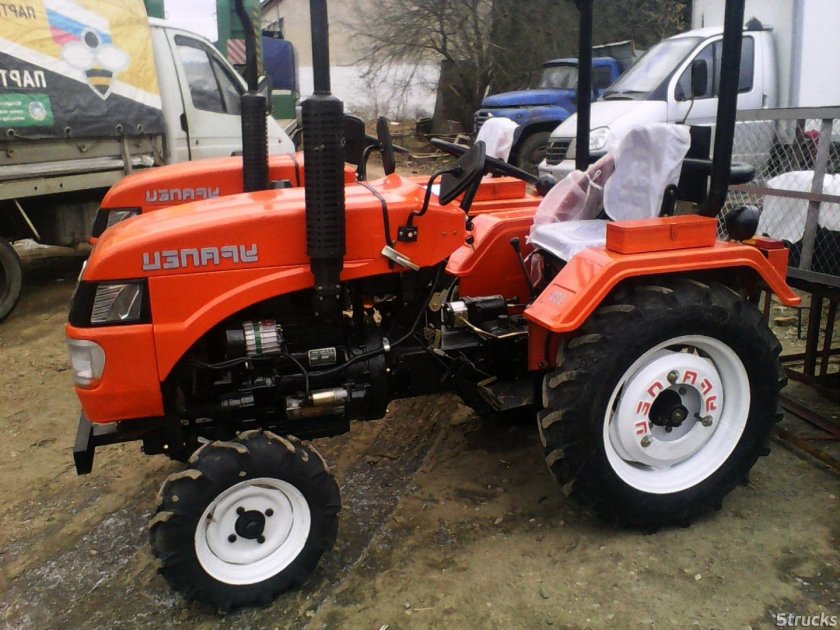 Трактор Уралец 304