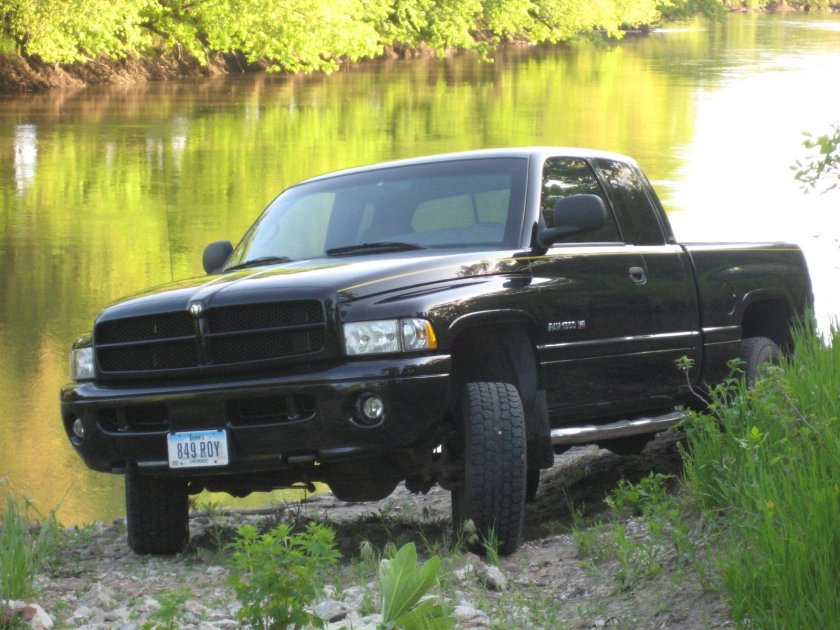 Dodge Ram Pickup 1500