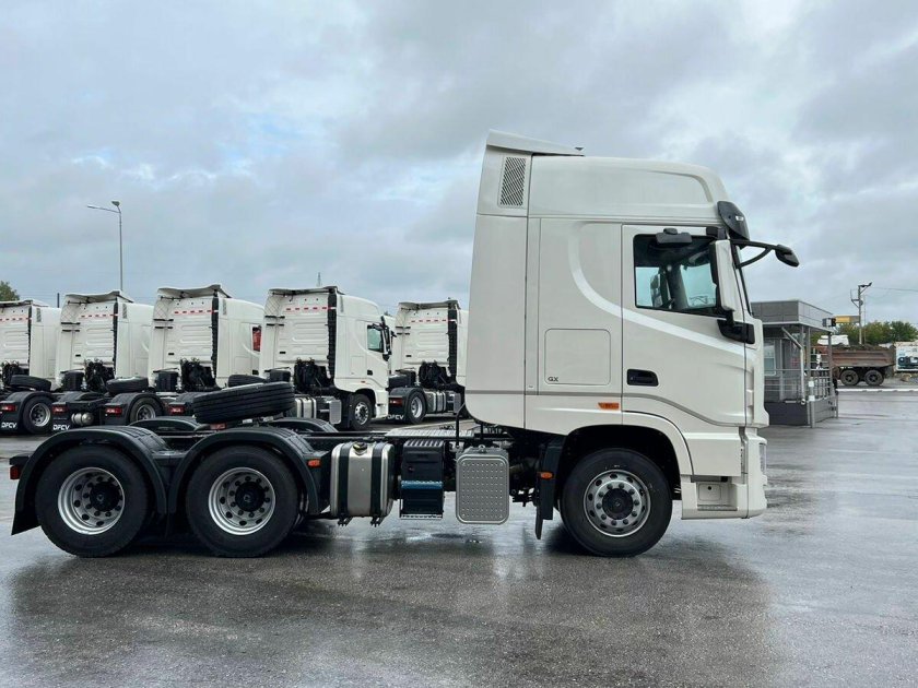 Sitrak c7h тягач