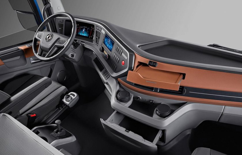 Седельный тягач Dongfeng dfh4180 4x2