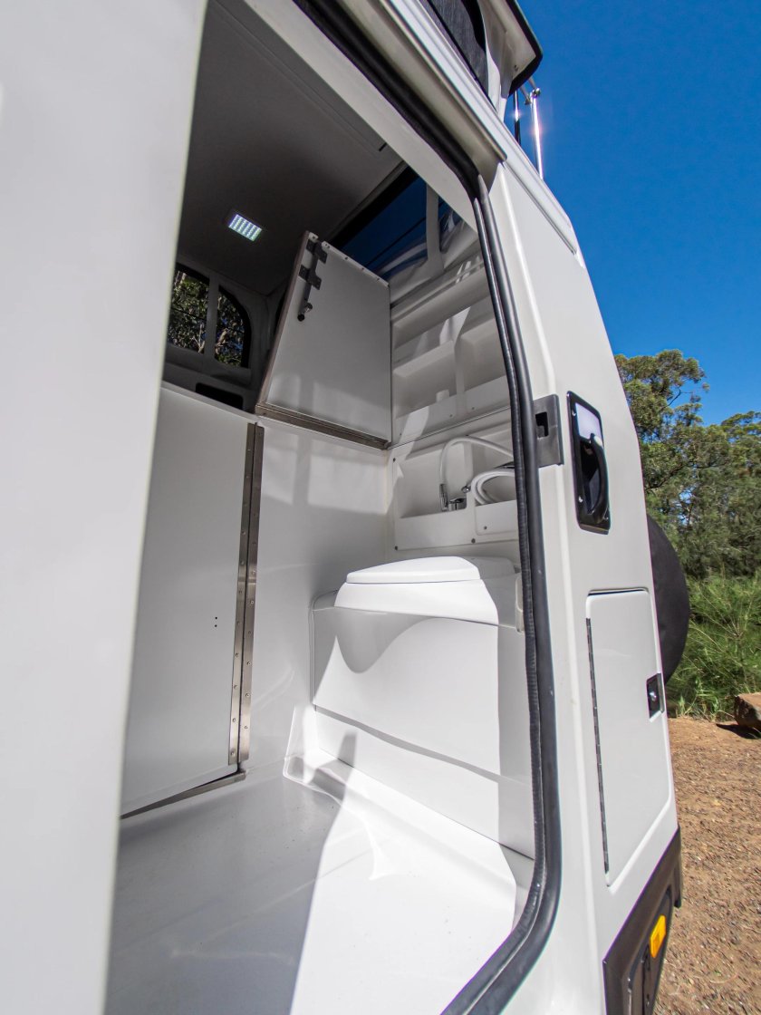 Toyota Land Cruiser 70 кемпер