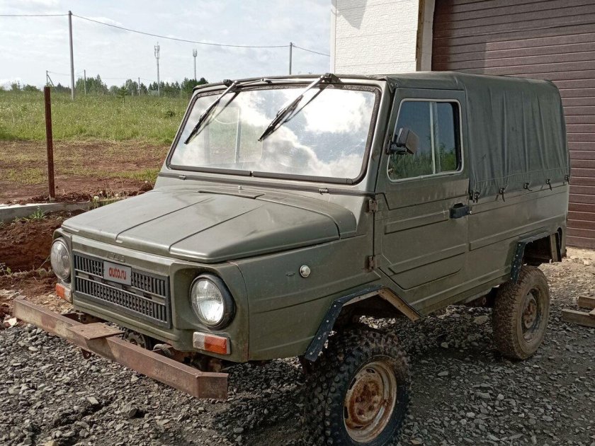 ЛУАЗ 969 бежевый