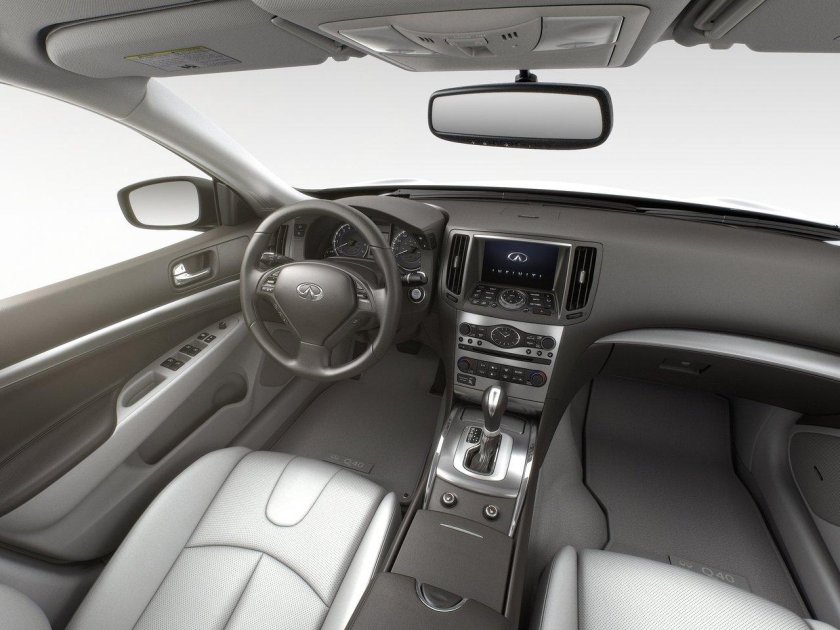 Infiniti q40