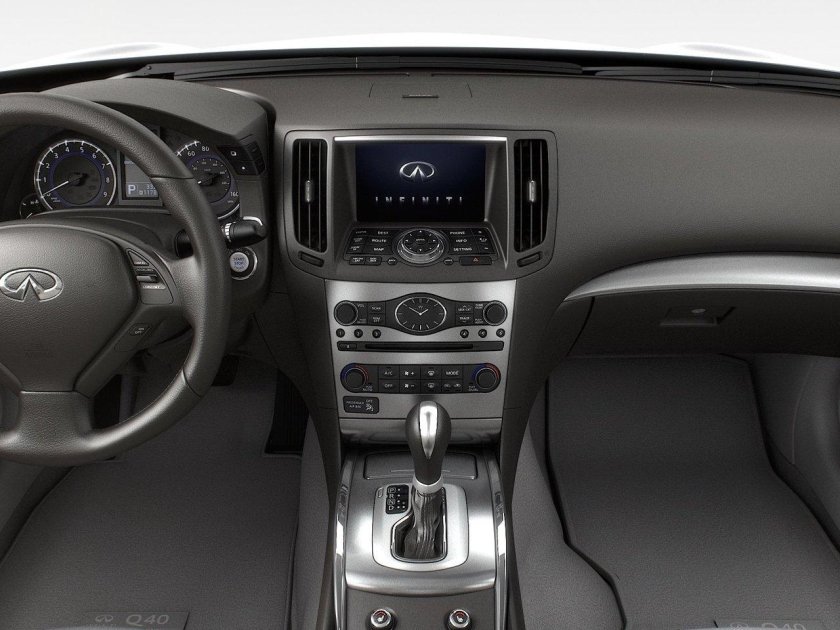 Infiniti q40