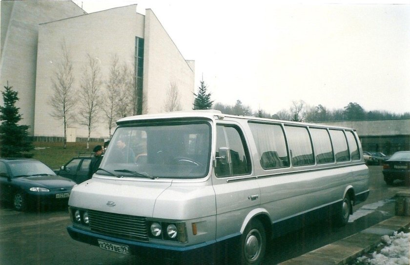 ЗИЛ-118кс Юность