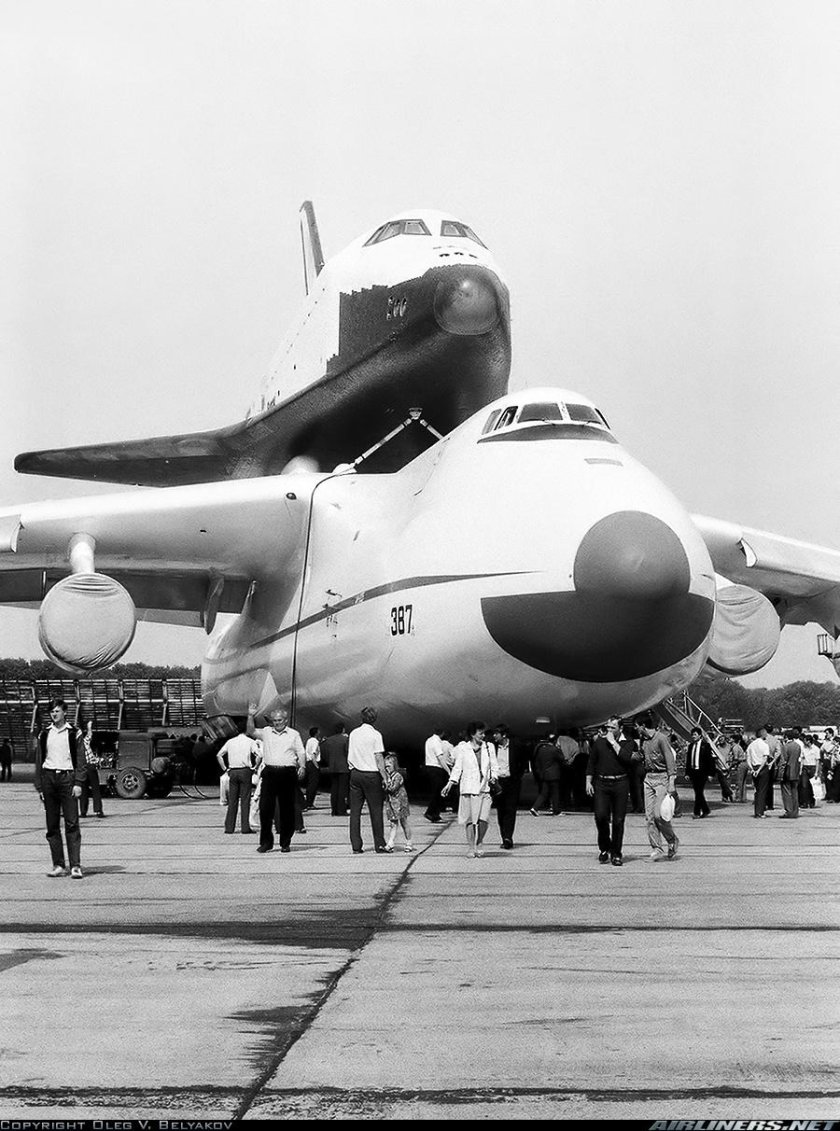 АН-225 Мрия