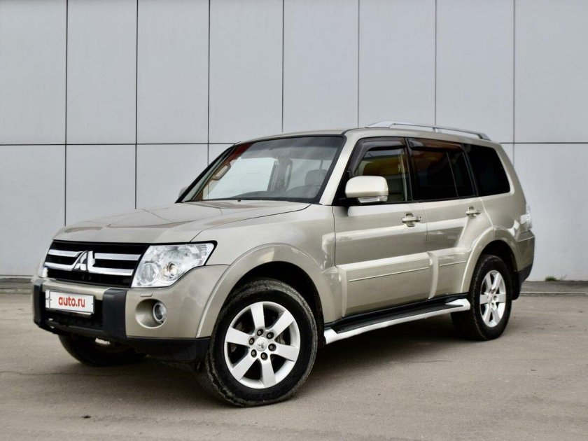Pajero 4 3.8