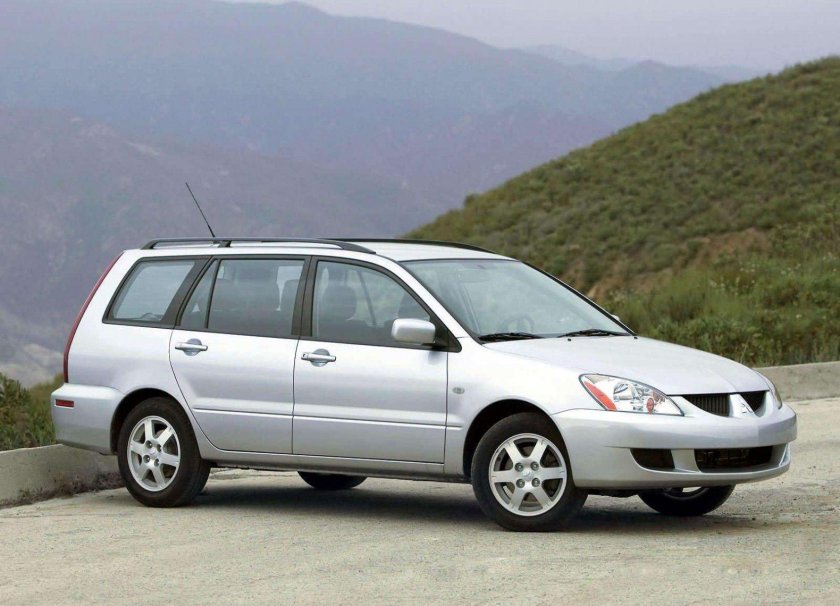 Mitsubishi Lancer 9 универсал