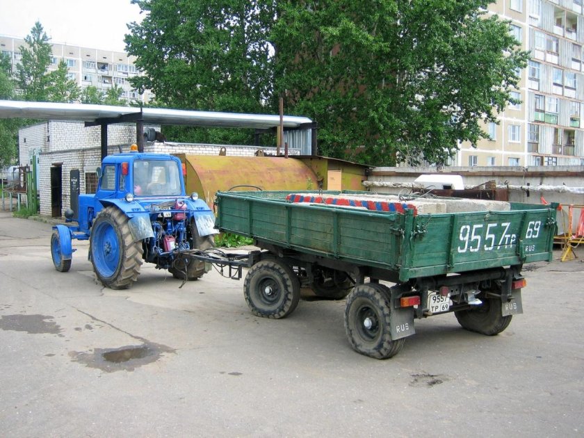 Трактор МТЗ-82 С прицепом