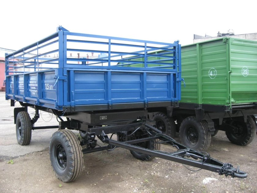 МТЗ 1221 С прицепом ПТС 6,5