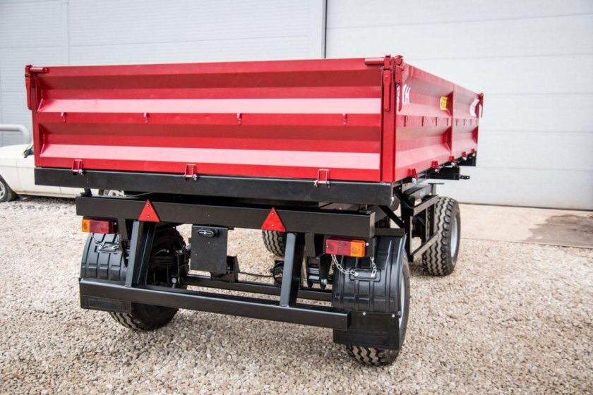 Прицеп тракторный самосвальный 2 ПТС-6.5 Бизон