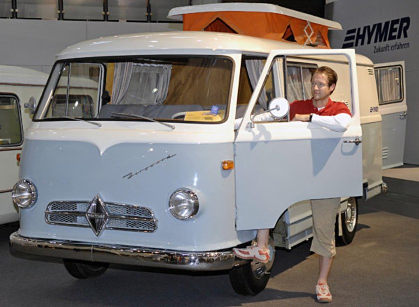 Грузовик Боргвард 3000