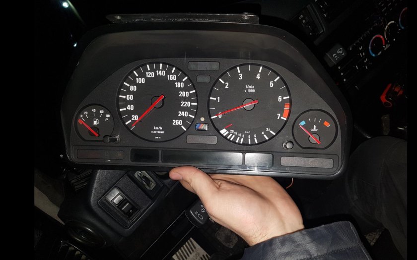 Приборная панель BMW e34
