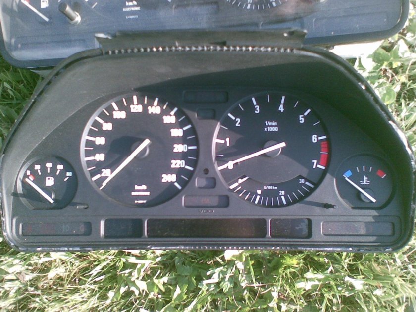 Приборная панель BMW e34