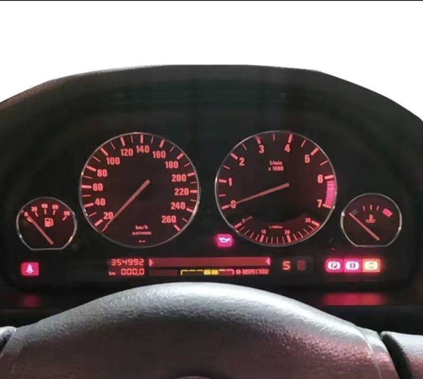 Циферблат спидометра