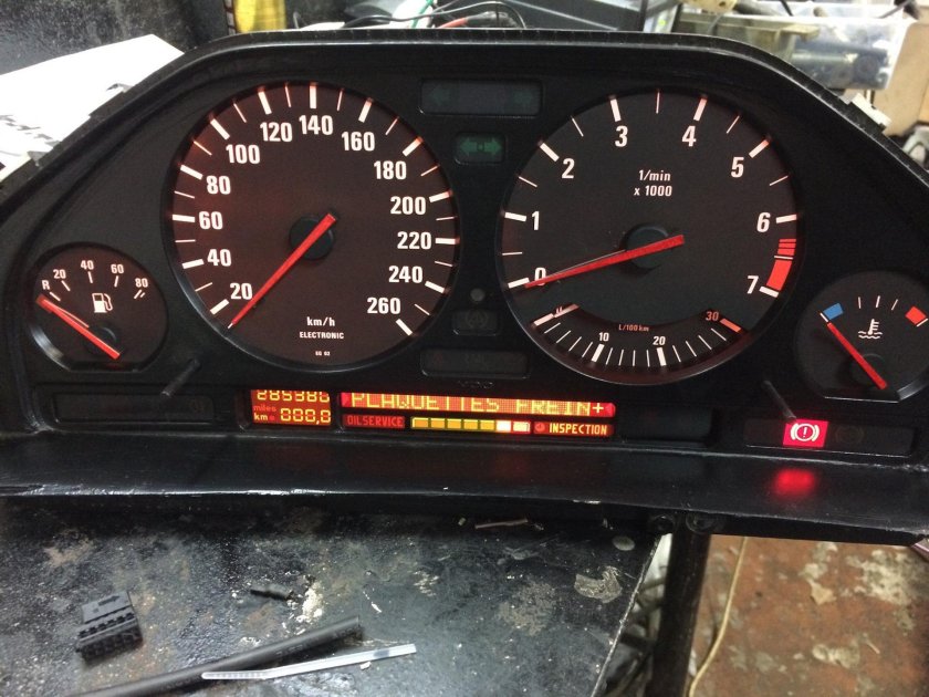 Приборная панель BMW 5 e34