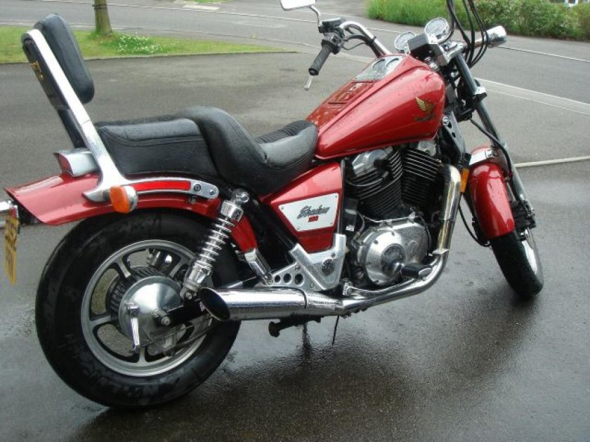 Honda VT 1100 c2