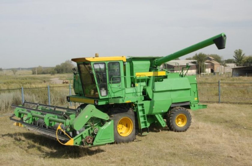 Модернизированный комбайн Дон 1500 б