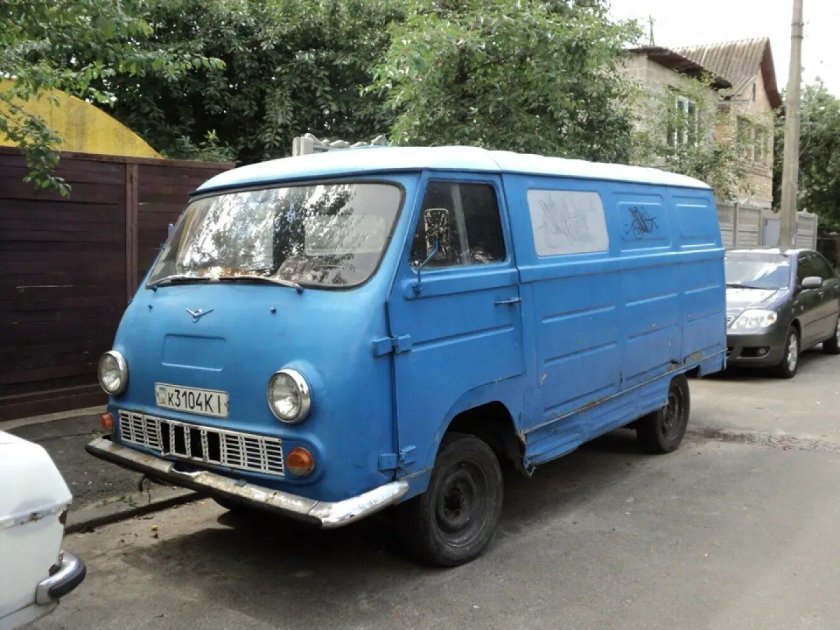 Машина ЕРАЗ 762