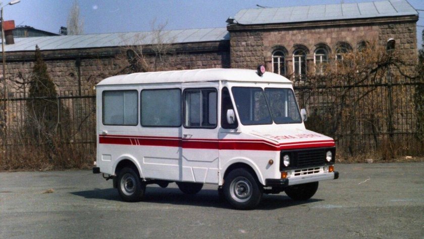 Фургон ЕРАЗ 3730