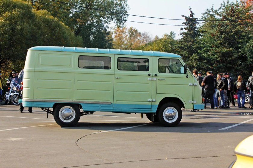 РАФ-977 И ЕРАЗ-762