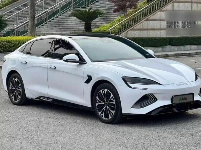 "BYD" "Seal" "2022" UX