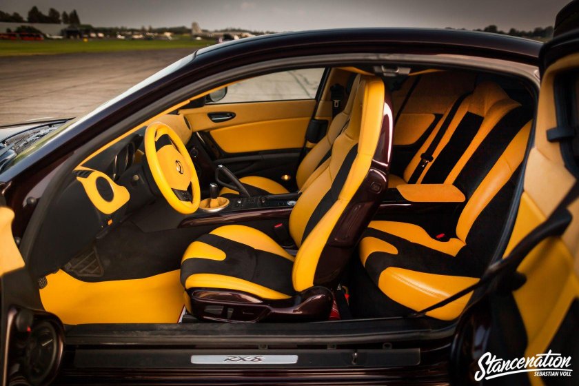 Mazda RX 8 салон