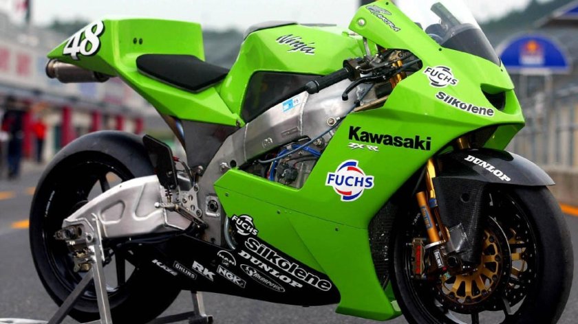 Мотоцикл гоночный Кавасаки