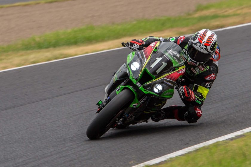 Гоночный мотоцикл