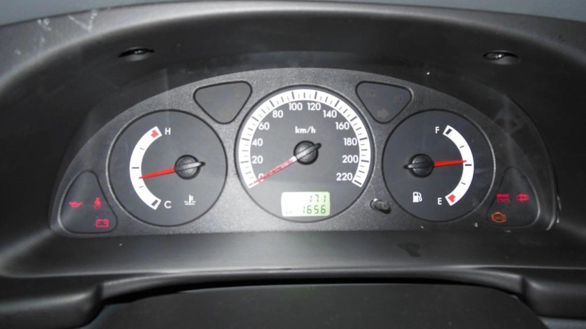 Панель приборов ЗАЗ шанс 1.5