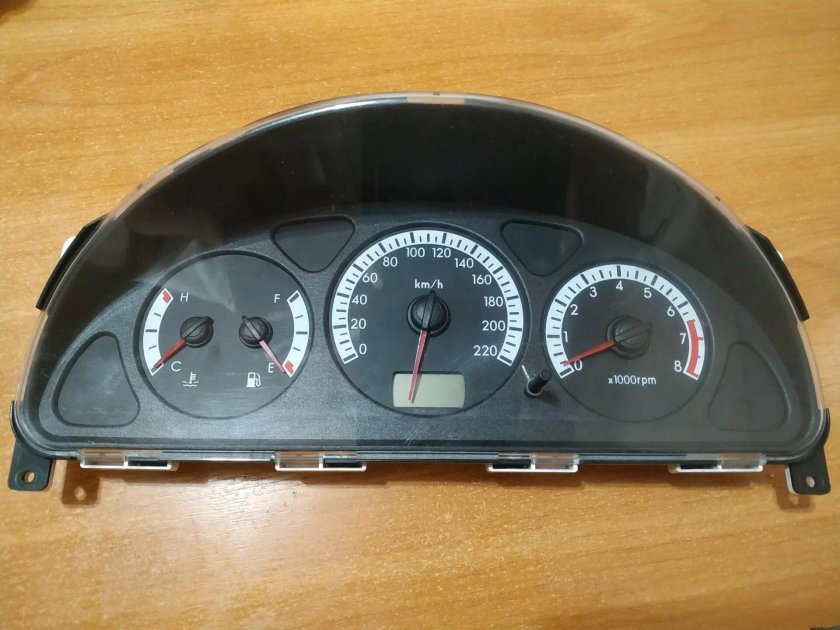 ЗАЗ шанс тахометр