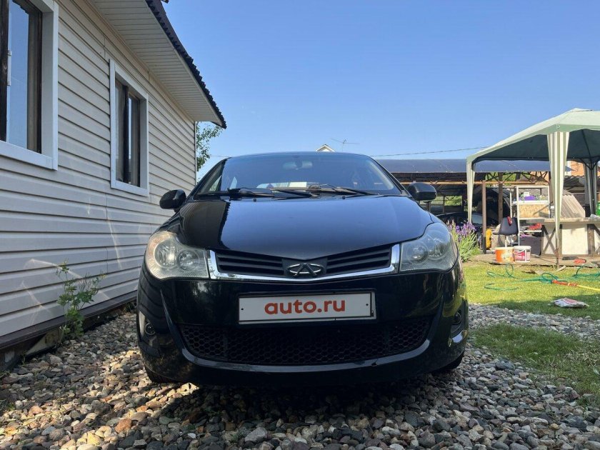 Черный чери с черной крышей