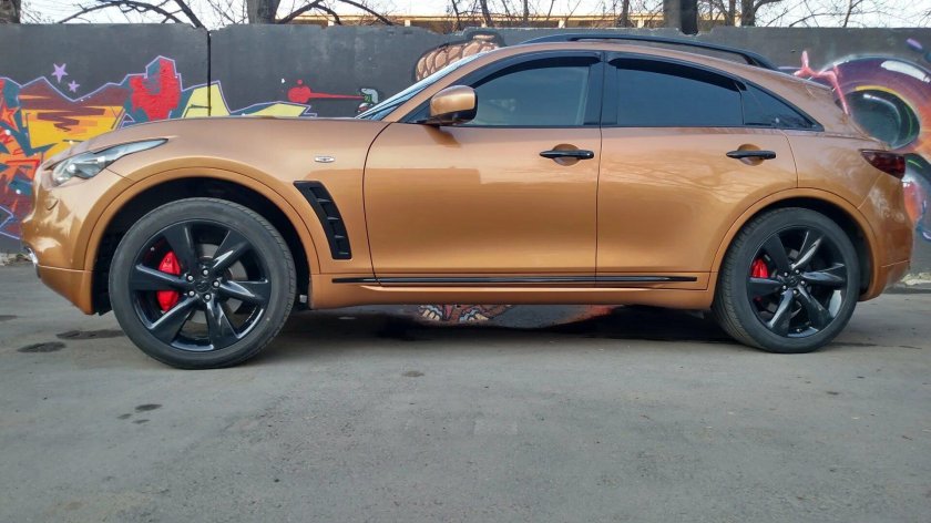 Инфинити fx35 золотой